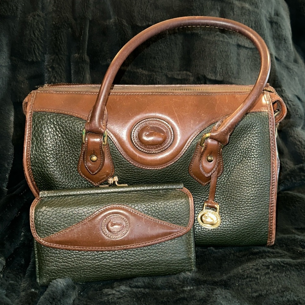 Elegant Black and Brown Leather Handbag